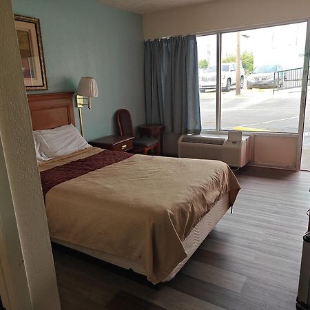 Countryside Inn Motel Richmond Oda fotoğraf