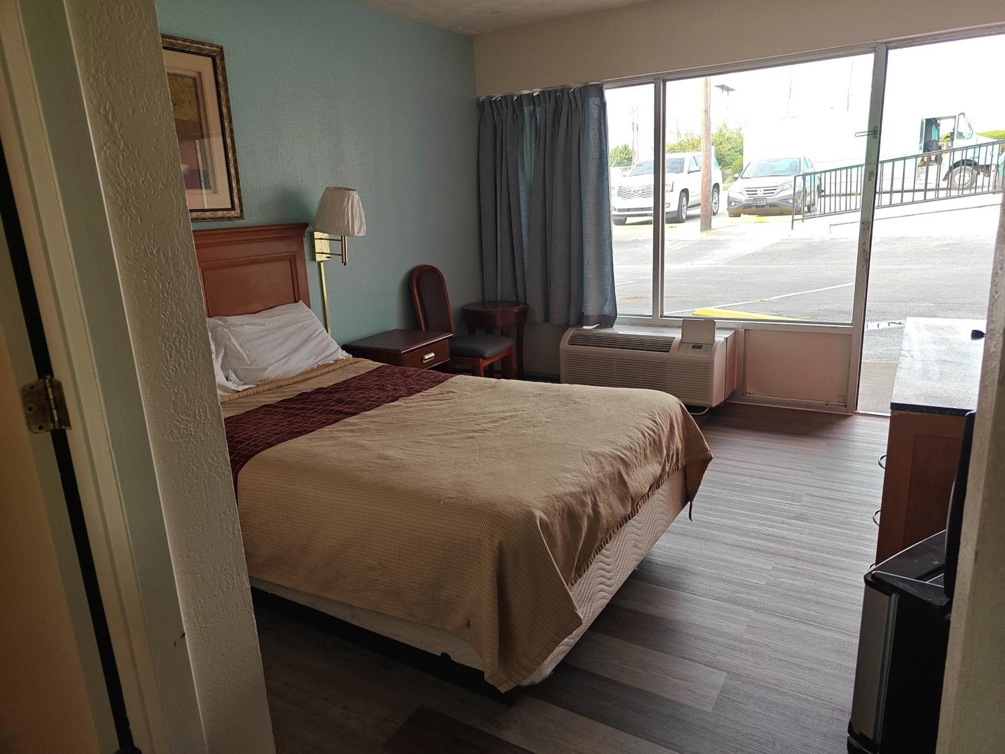 Countryside Inn Motel Richmond Oda fotoğraf